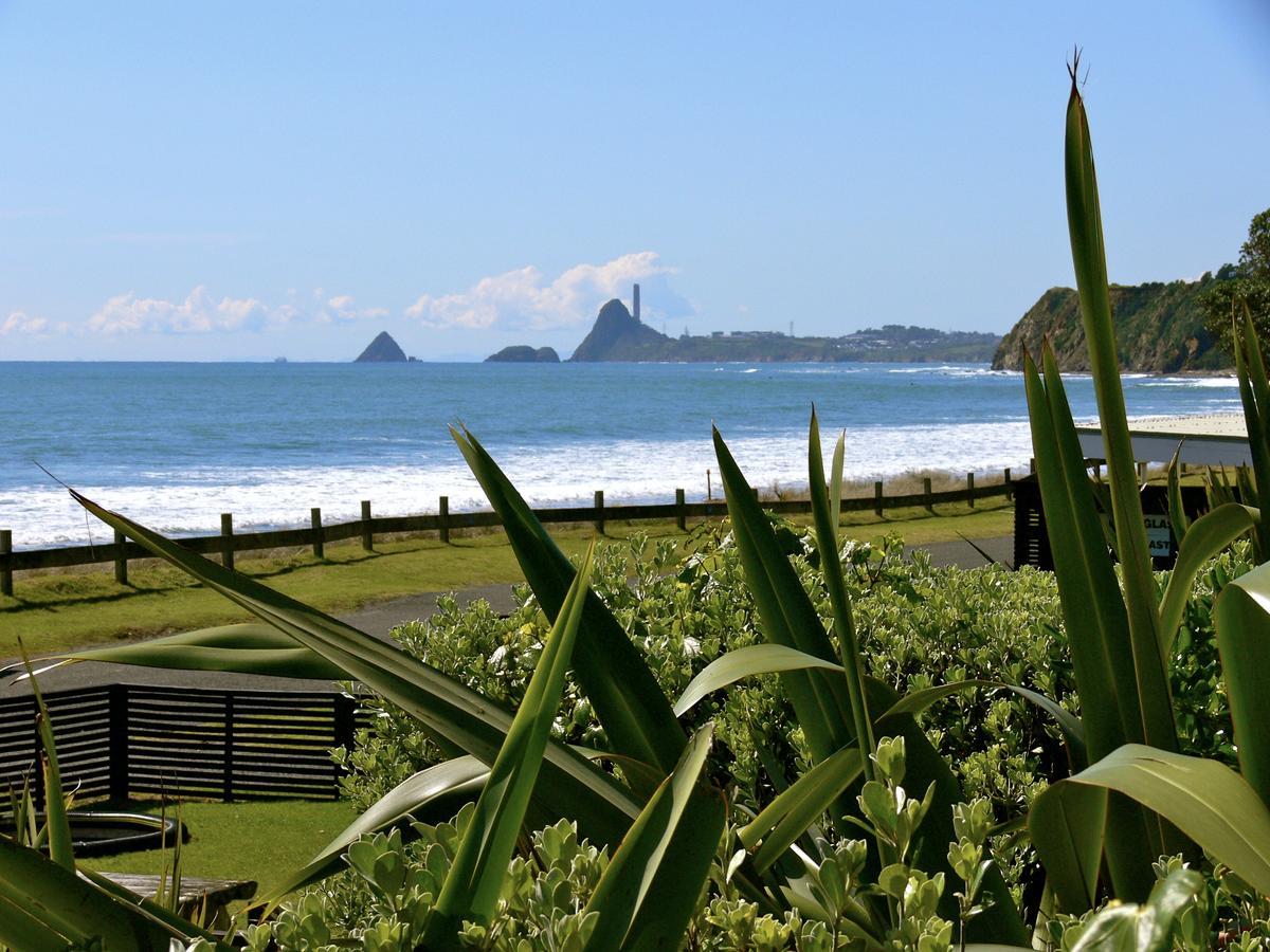 Oakura Beach Holiday Park エクステリア 写真